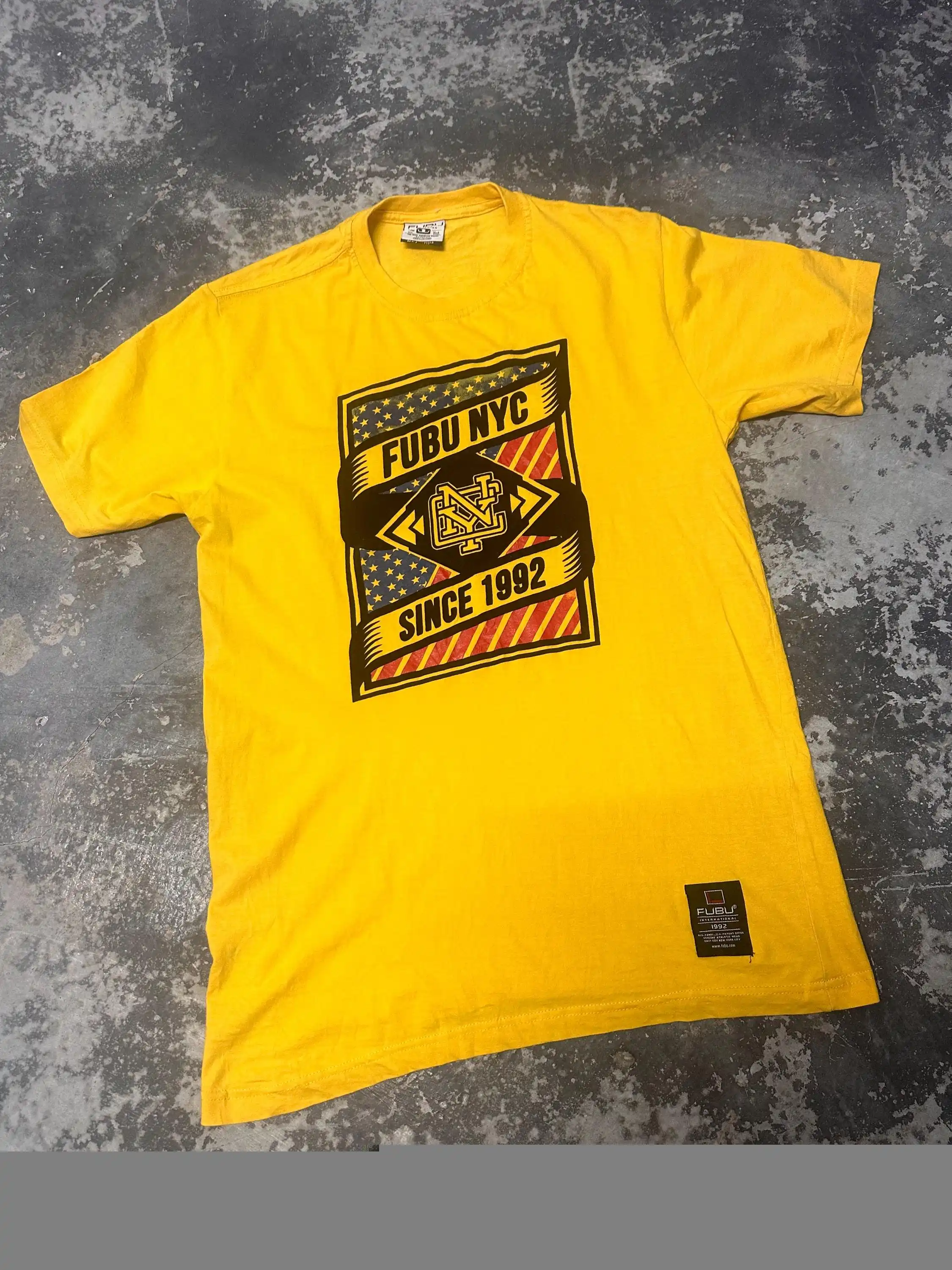Streetwear Brand New York - เสื้อยืดวินเทจ ฟูบุ นิวยอร์ก สตรีทแวร์ คอกลม แบรนด์ไซส์
