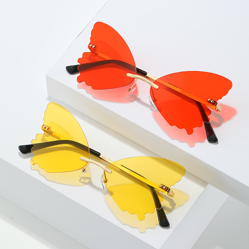 Vintage Rimlessผีเสื้อรูปร่างแ - Streetwear Brand With Butterfly บทวิจารณ์และราคา